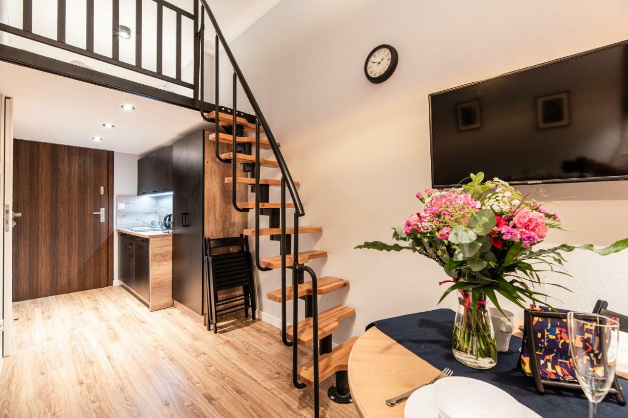 Lubomirskiego 23 Residence - Great Location, 10 Min To Main Square By Foot, Right Next To Main Rail And Bus Station คราคูฟ ภายนอก รูปภาพ
