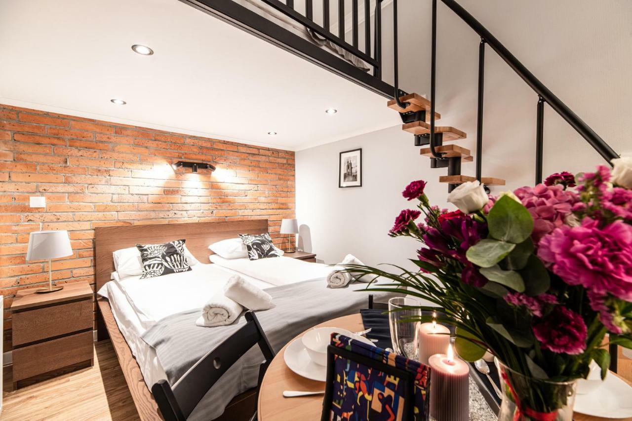 Lubomirskiego 23 Residence - Great Location, 10 Min To Main Square By Foot, Right Next To Main Rail And Bus Station คราคูฟ ภายนอก รูปภาพ