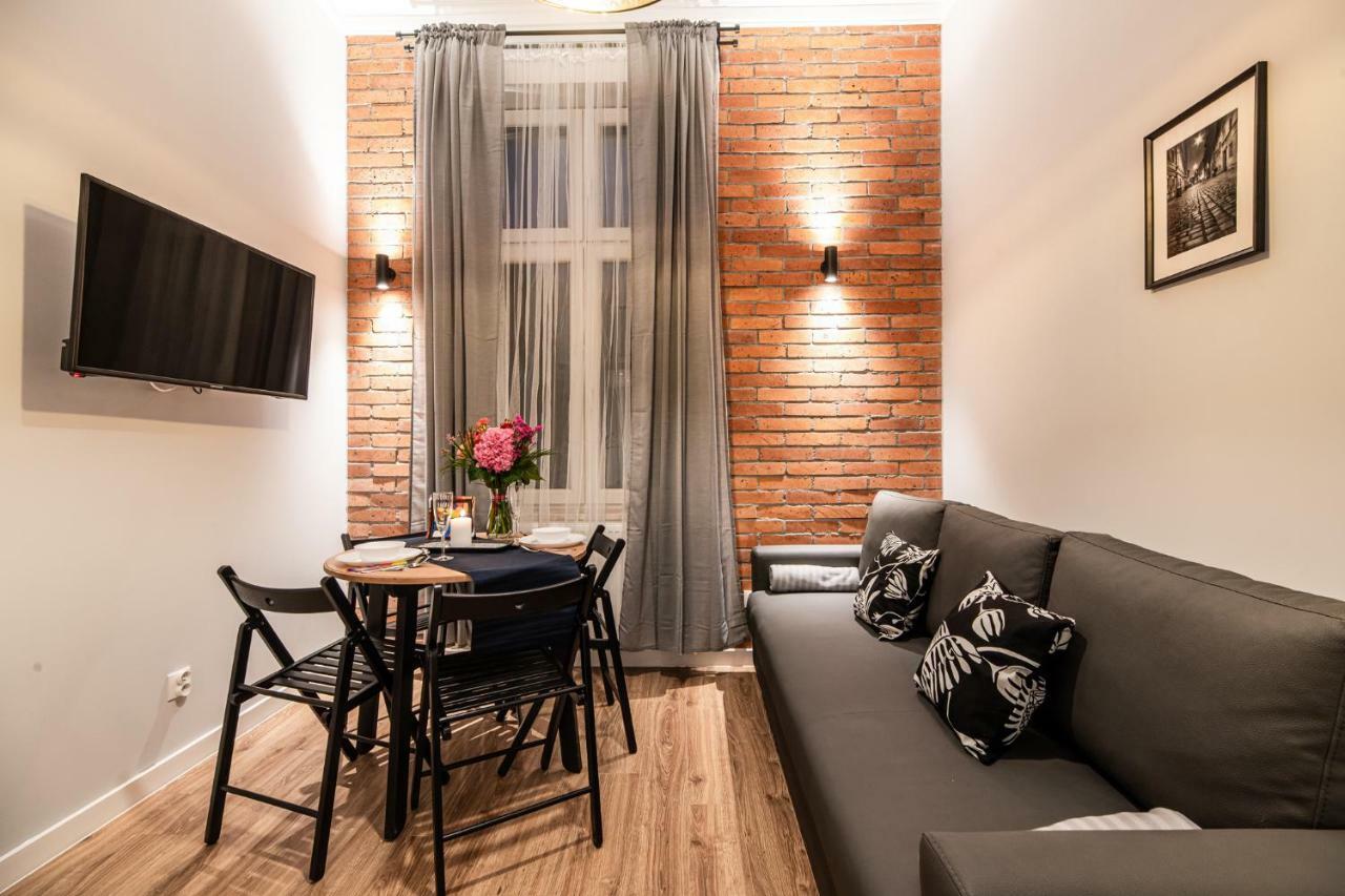 Lubomirskiego 23 Residence - Great Location, 10 Min To Main Square By Foot, Right Next To Main Rail And Bus Station คราคูฟ ภายนอก รูปภาพ