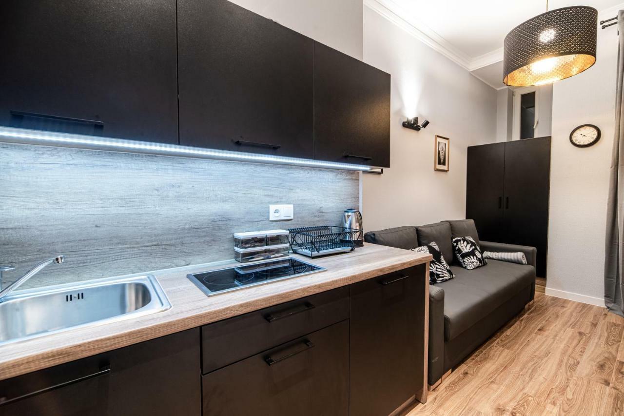 Lubomirskiego 23 Residence - Great Location, 10 Min To Main Square By Foot, Right Next To Main Rail And Bus Station คราคูฟ ภายนอก รูปภาพ