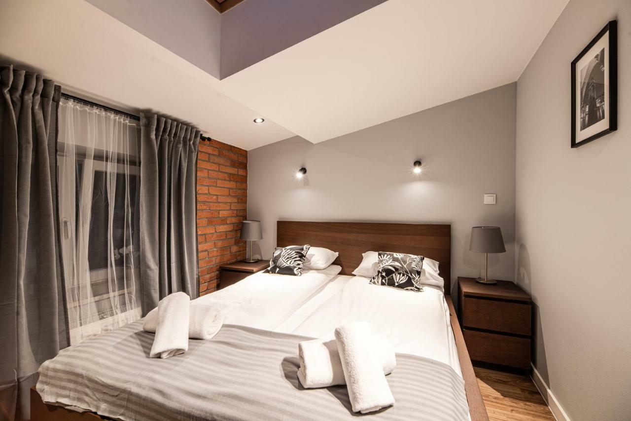 Lubomirskiego 23 Residence - Great Location, 10 Min To Main Square By Foot, Right Next To Main Rail And Bus Station คราคูฟ ภายนอก รูปภาพ