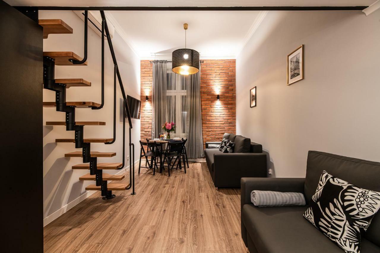 Lubomirskiego 23 Residence - Great Location, 10 Min To Main Square By Foot, Right Next To Main Rail And Bus Station คราคูฟ ภายนอก รูปภาพ