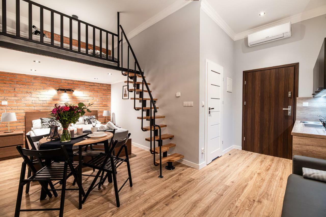 Lubomirskiego 23 Residence - Great Location, 10 Min To Main Square By Foot, Right Next To Main Rail And Bus Station คราคูฟ ภายนอก รูปภาพ