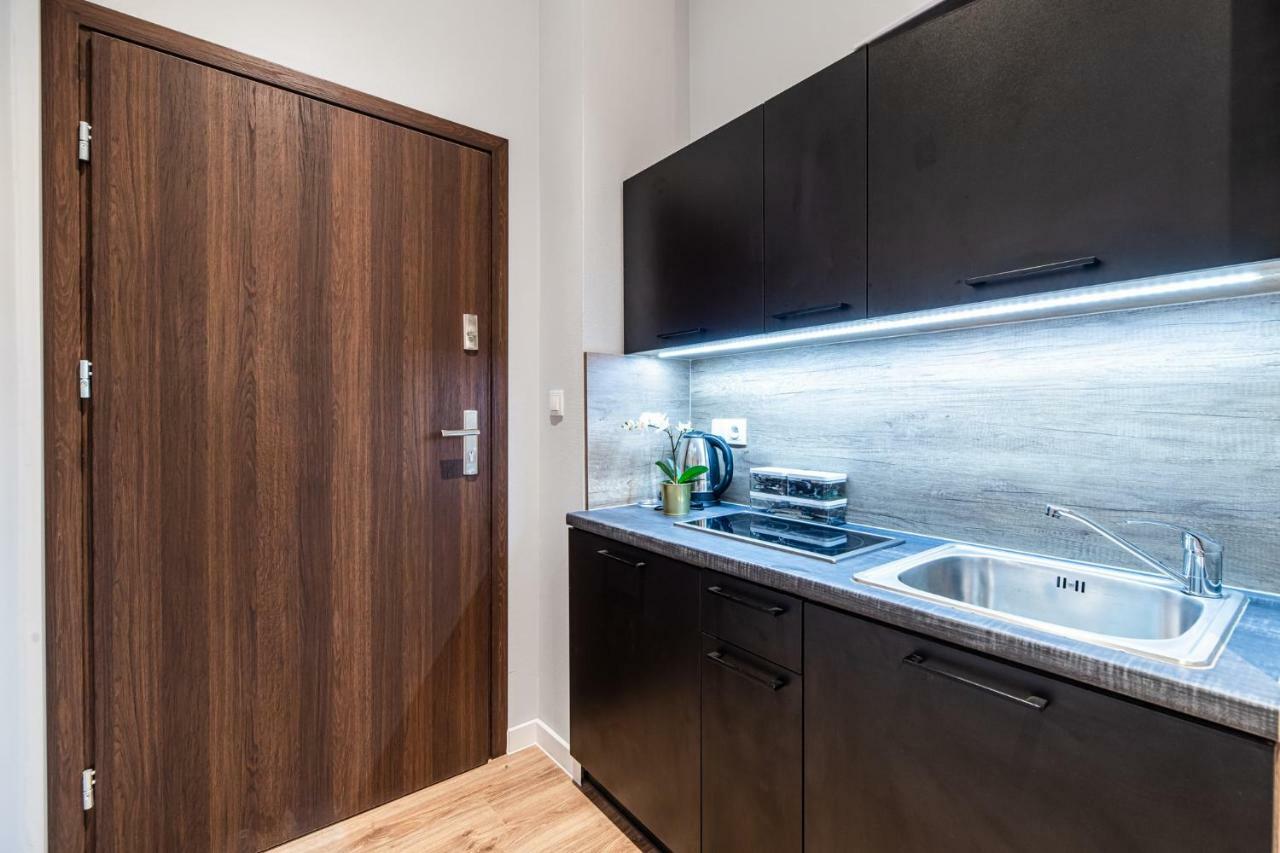 Lubomirskiego 23 Residence - Great Location, 10 Min To Main Square By Foot, Right Next To Main Rail And Bus Station คราคูฟ ภายนอก รูปภาพ