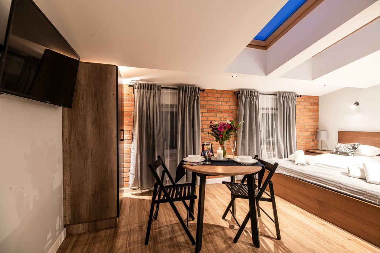 Lubomirskiego 23 Residence - Great Location, 10 Min To Main Square By Foot, Right Next To Main Rail And Bus Station คราคูฟ ภายนอก รูปภาพ