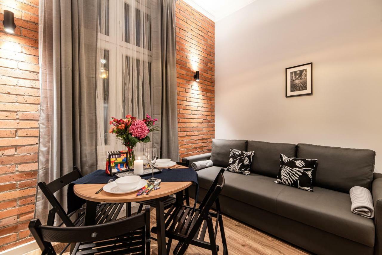 Lubomirskiego 23 Residence - Great Location, 10 Min To Main Square By Foot, Right Next To Main Rail And Bus Station คราคูฟ ภายนอก รูปภาพ