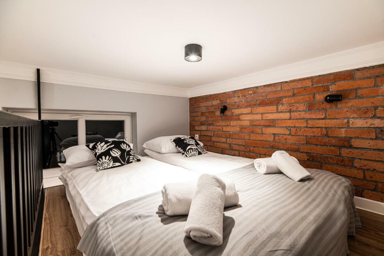 Lubomirskiego 23 Residence - Great Location, 10 Min To Main Square By Foot, Right Next To Main Rail And Bus Station คราคูฟ ภายนอก รูปภาพ