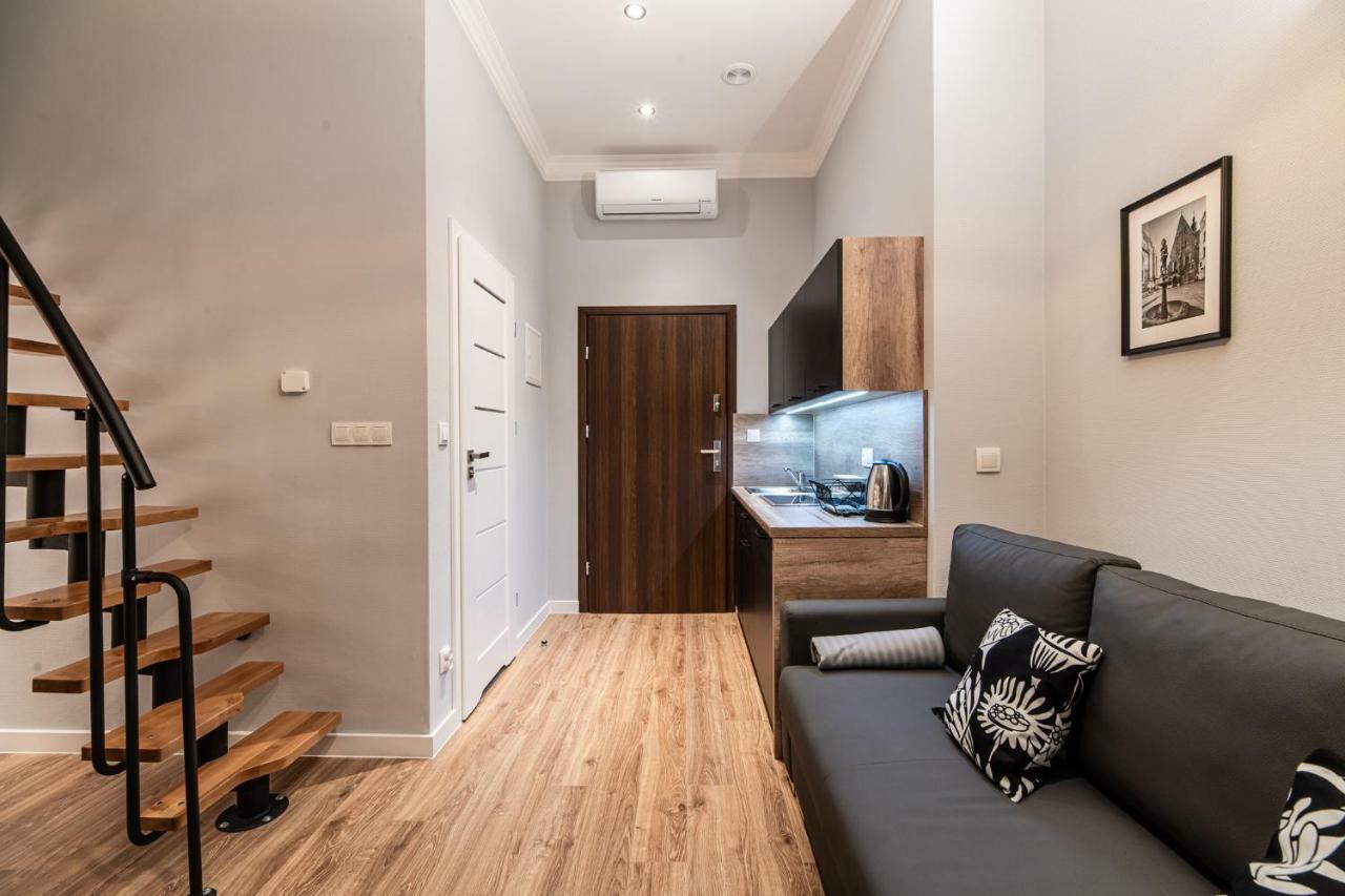 Lubomirskiego 23 Residence - Great Location, 10 Min To Main Square By Foot, Right Next To Main Rail And Bus Station คราคูฟ ภายนอก รูปภาพ