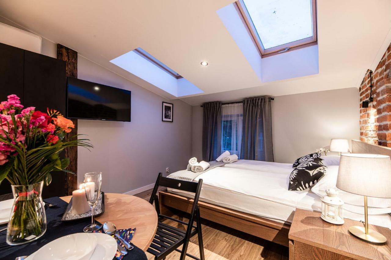 Lubomirskiego 23 Residence - Great Location, 10 Min To Main Square By Foot, Right Next To Main Rail And Bus Station คราคูฟ ภายนอก รูปภาพ
