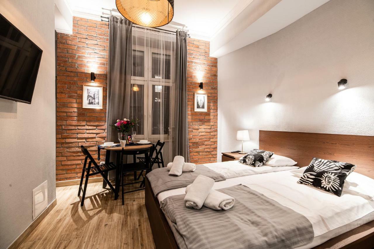Lubomirskiego 23 Residence - Great Location, 10 Min To Main Square By Foot, Right Next To Main Rail And Bus Station คราคูฟ ภายนอก รูปภาพ