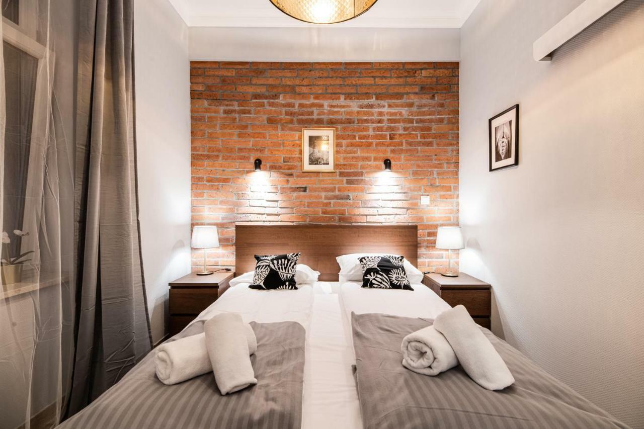 Lubomirskiego 23 Residence - Great Location, 10 Min To Main Square By Foot, Right Next To Main Rail And Bus Station คราคูฟ ภายนอก รูปภาพ