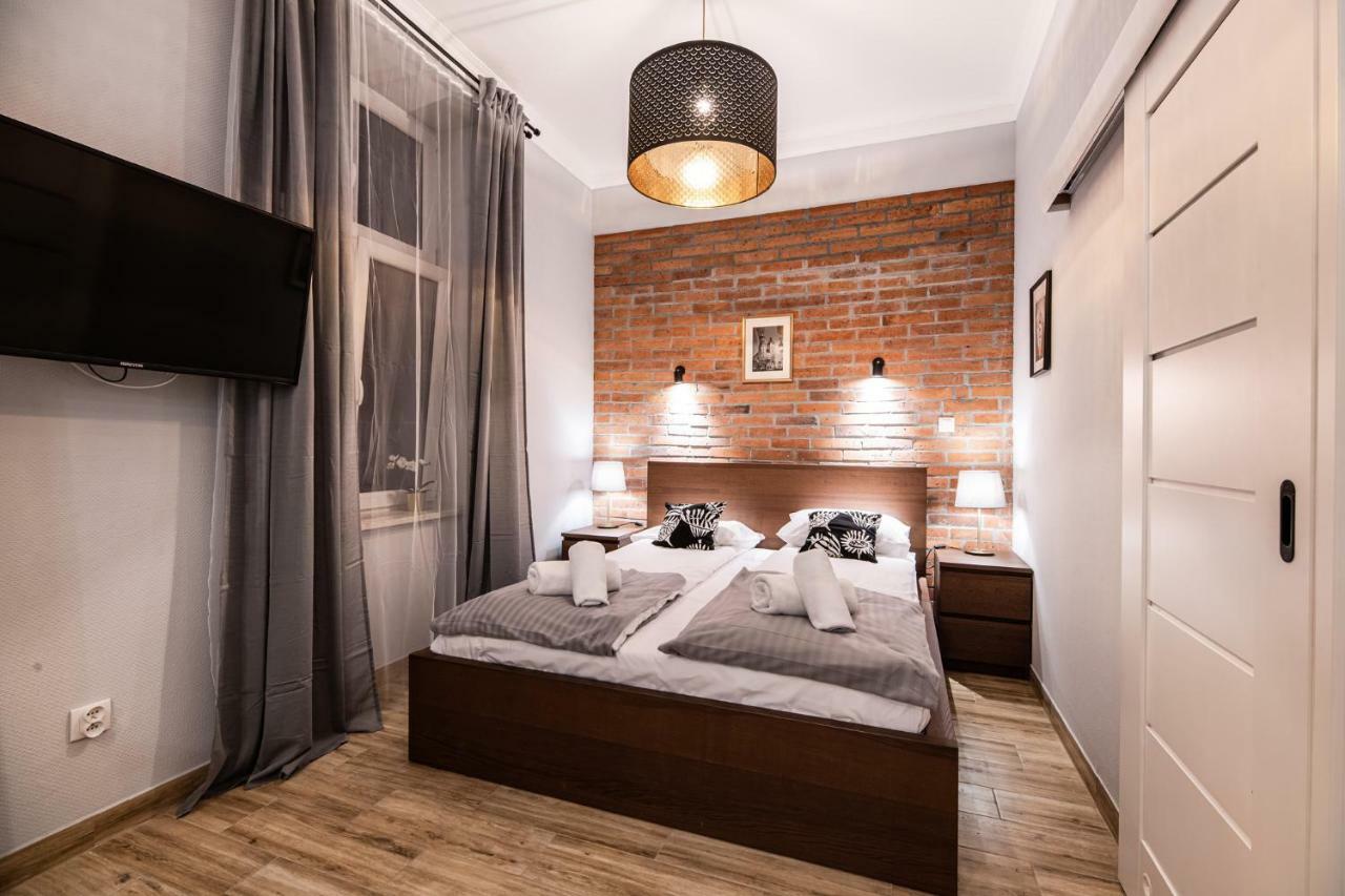 Lubomirskiego 23 Residence - Great Location, 10 Min To Main Square By Foot, Right Next To Main Rail And Bus Station คราคูฟ ภายนอก รูปภาพ